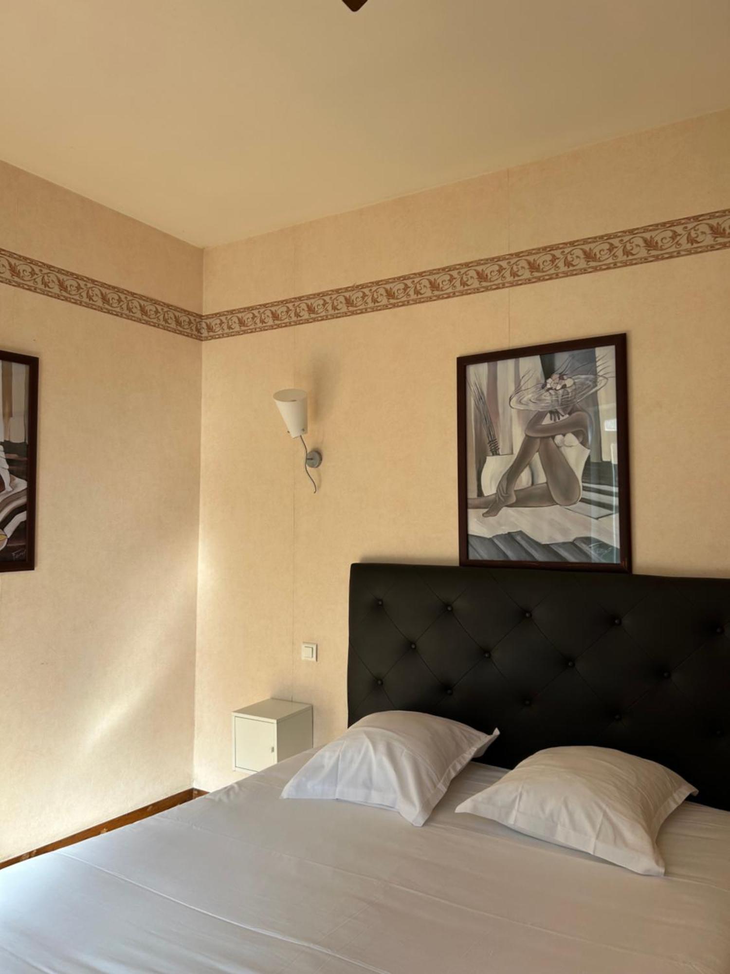 Hotel Des Ducs Невер Экстерьер фото